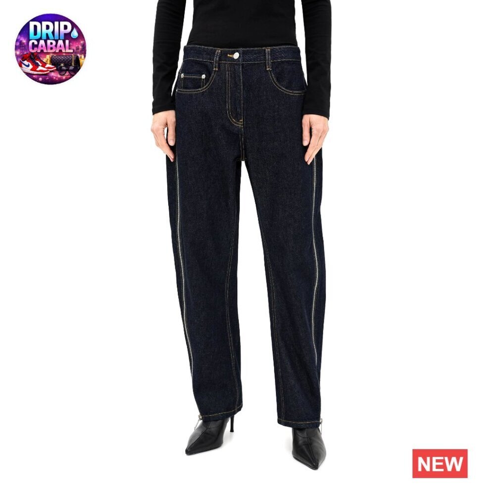 Curved Petite Jeans with Zipper Details Mid-Weight Denim Chic Minimal Style